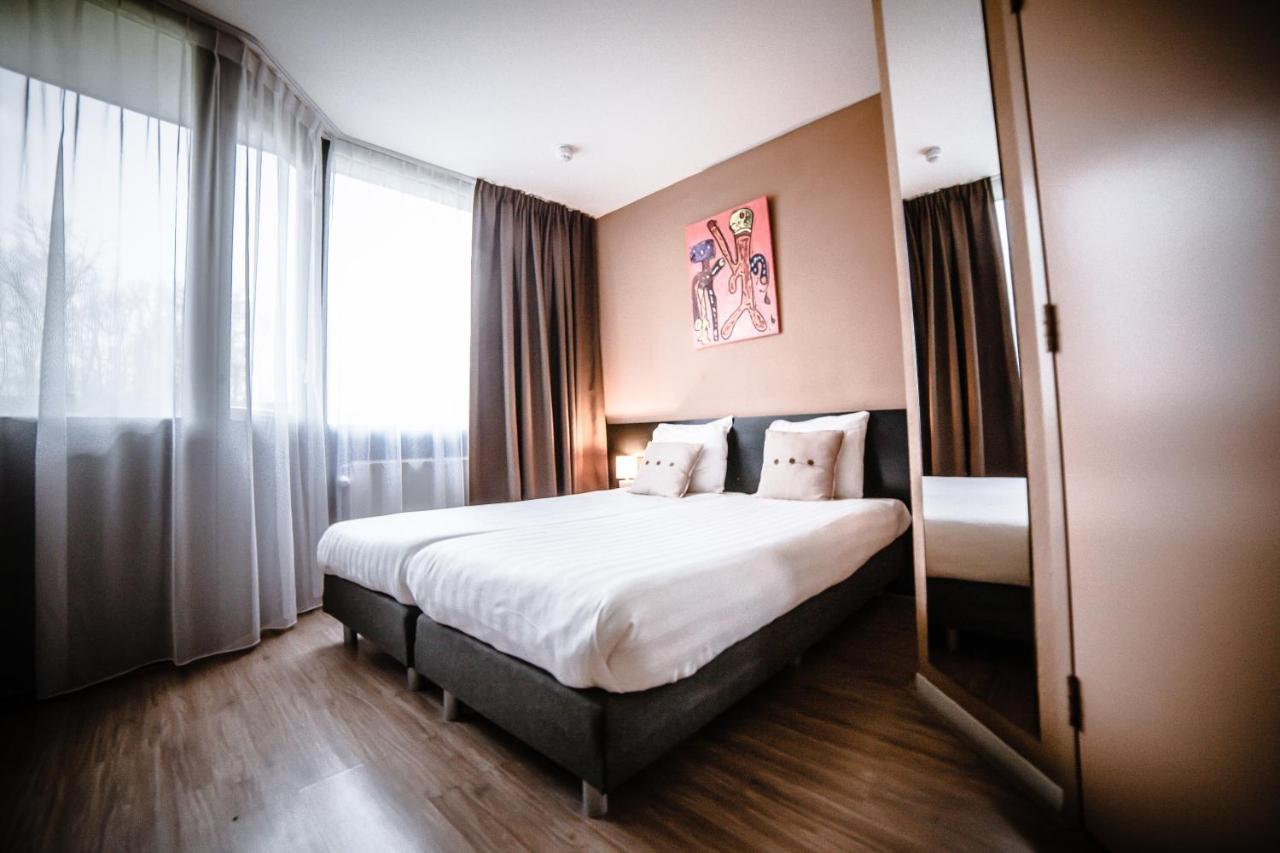 Hotel De Elderschans อาร์เดินเบิร์ก ภายนอก รูปภาพ