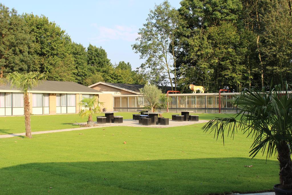 Hotel De Elderschans อาร์เดินเบิร์ก ภายนอก รูปภาพ